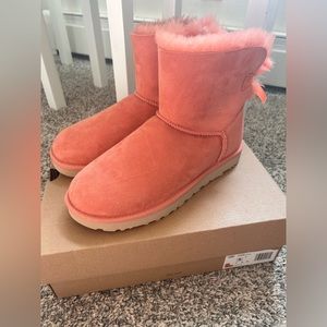 Blush Pink Uggs size 9